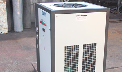 為什么工業冷水機壓縮機嚴重結霜？